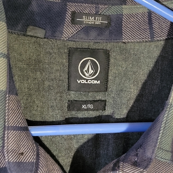 Men's Volcom XL flannel - Picture 3 of 4